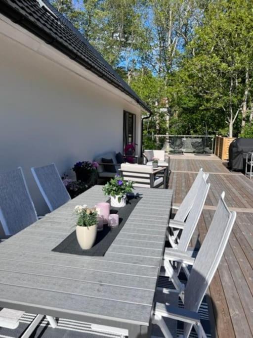 Exclusive Guesthouse Near The Ocean In Hovas Gotemburgo Exterior foto